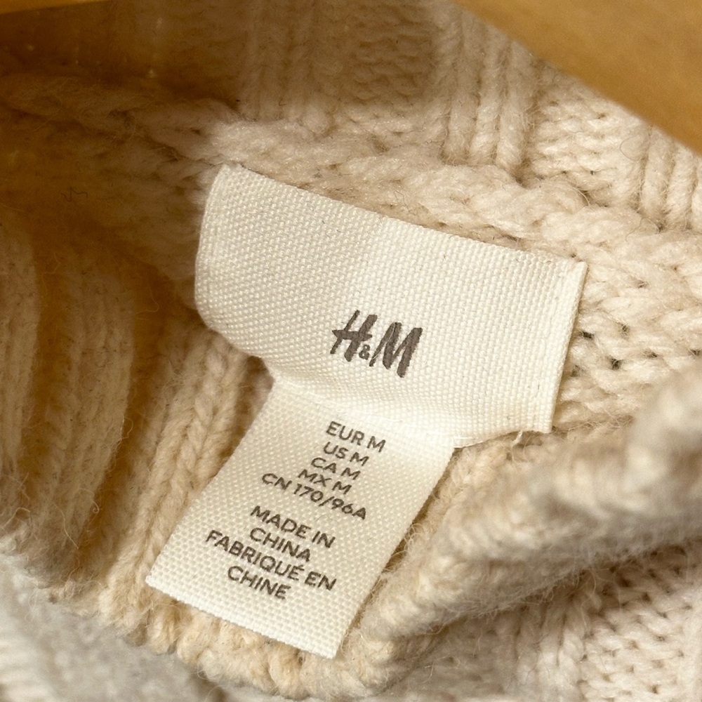 Cream Cable Knit Sweater - Picture 4 of 5